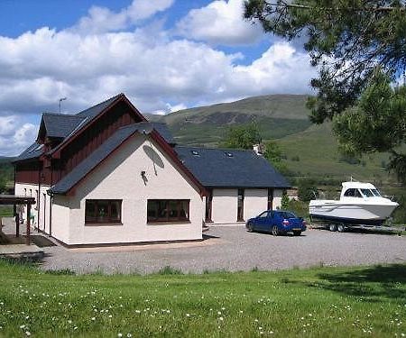 Garadh Buidhe Hotel Fort William Exterior photo